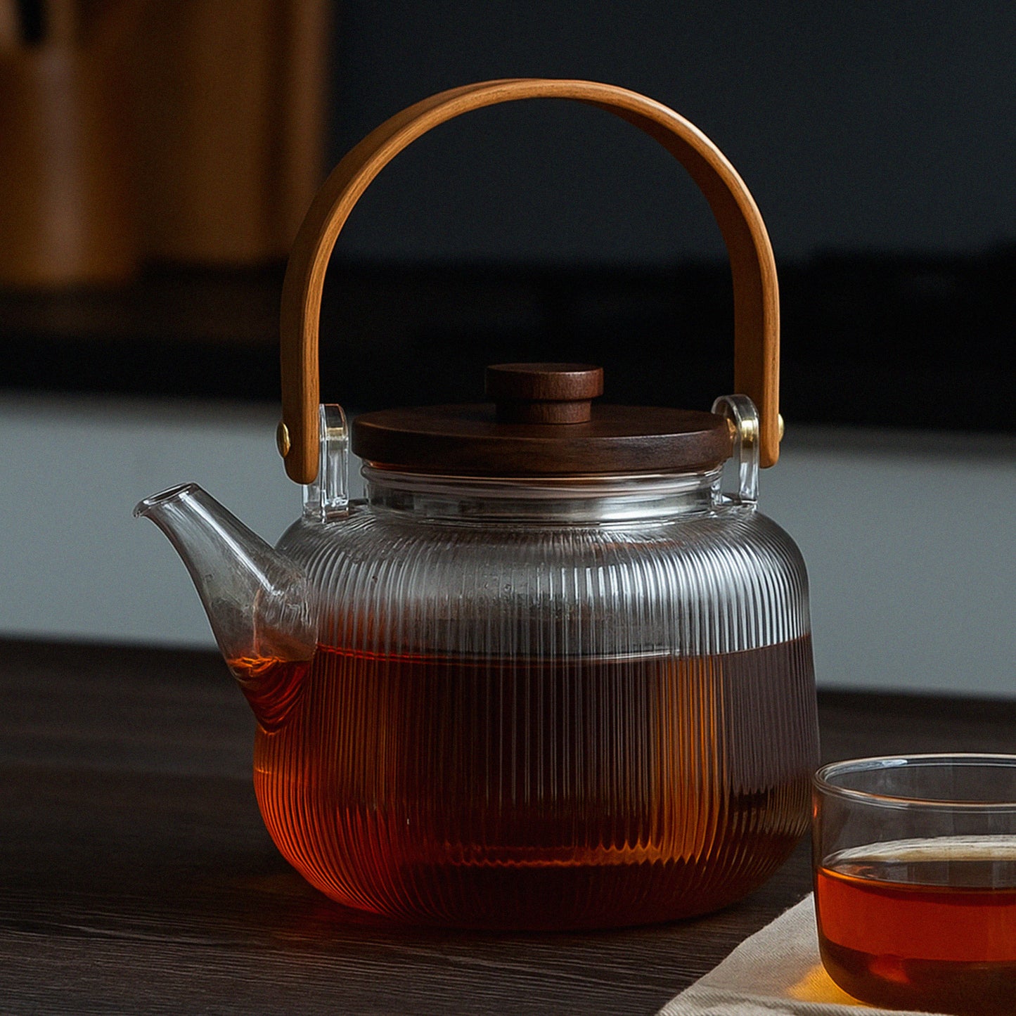 Ribbed Borosilicate Glass Teapot With Wooden Lid & Handle 900ml