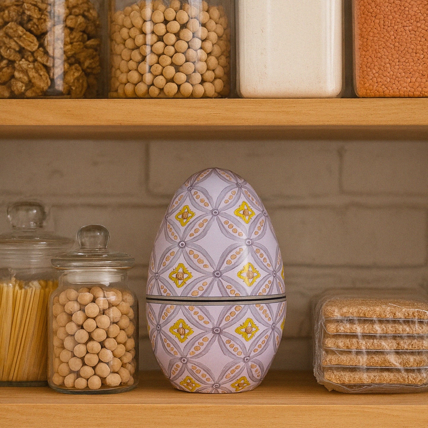 Patterned Egg Shaped English Breakfast Tea Tin - 60 Teabags