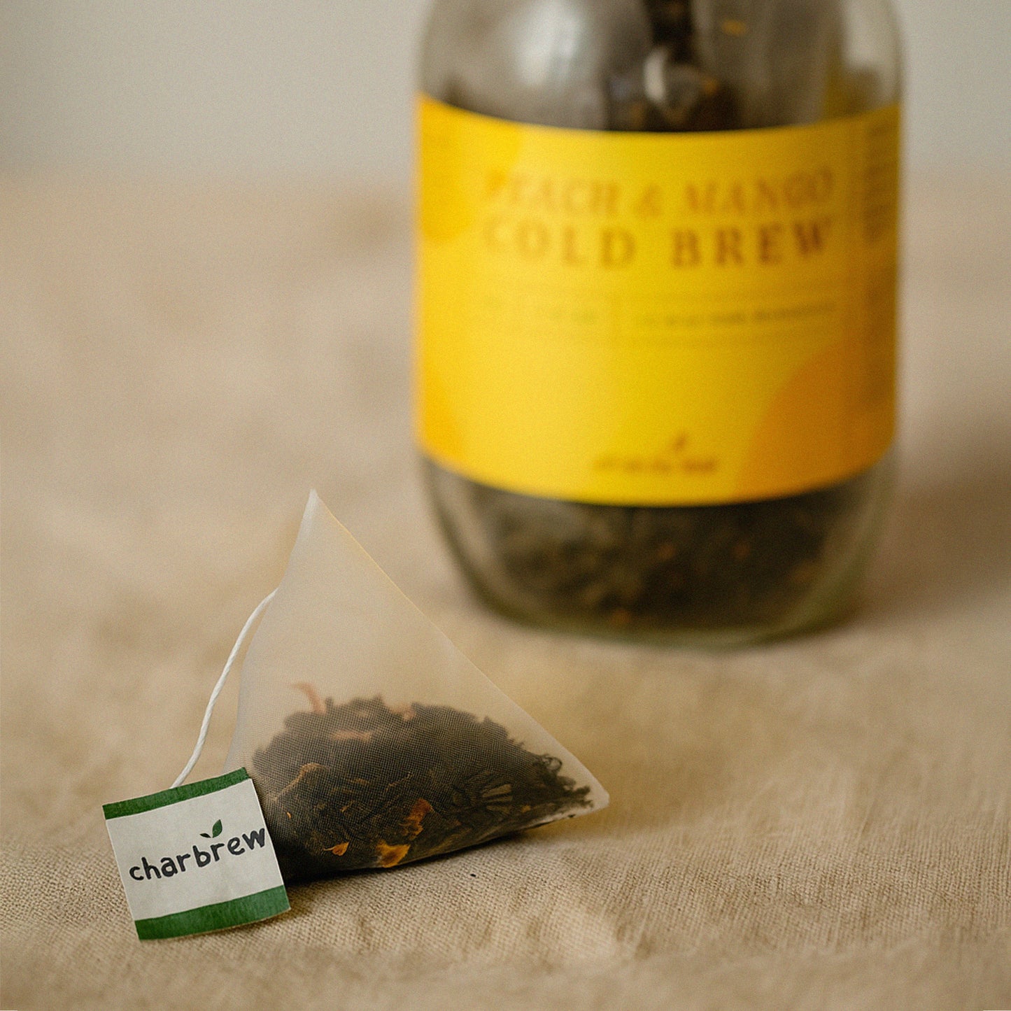 Peach & Mango Cold Brew Tea Bags Mason Jar - 16 Biodegradable Pyramid Bags